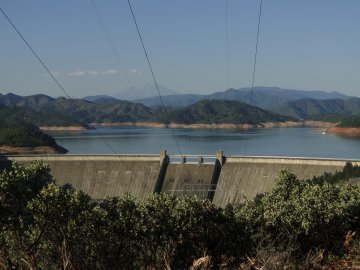 Shasta Dam,CA